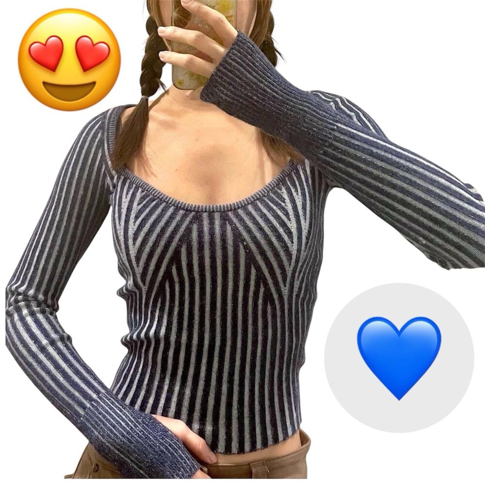 Urban Outfitters Crop Sweater Women’s Small Petite Blue Pullover